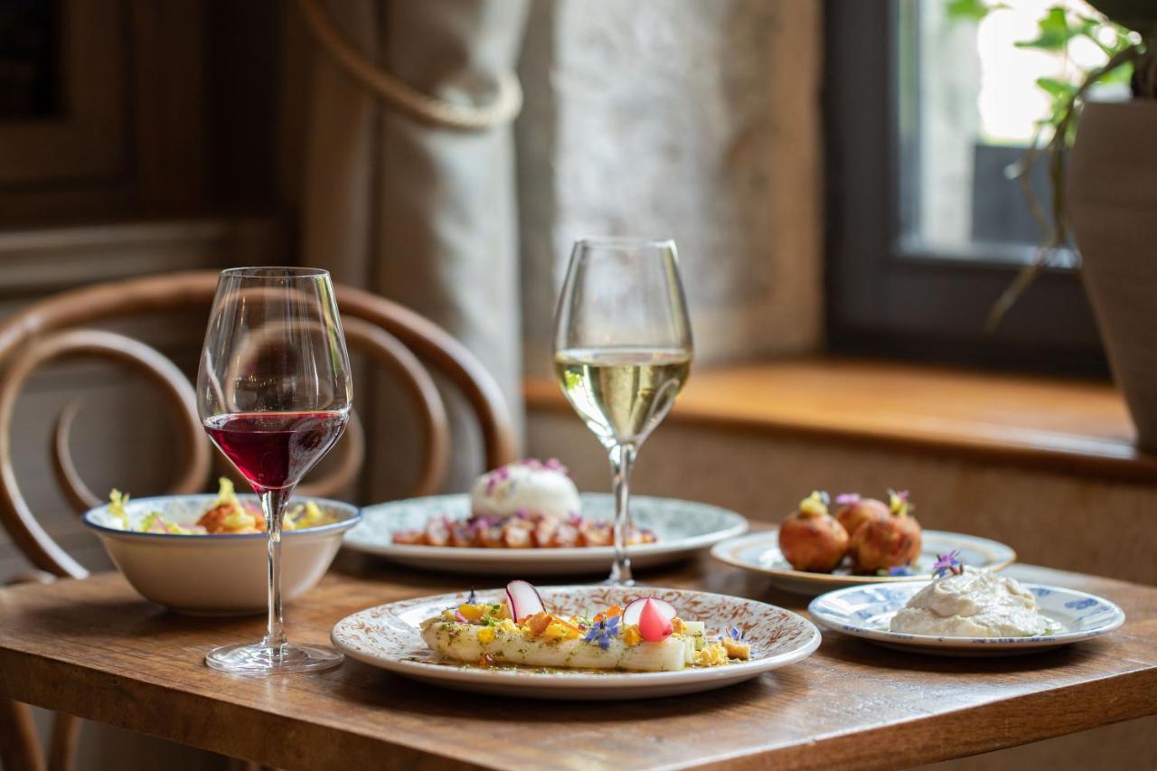 Relais De La Loire Hotel Montlivault Екстериор снимка